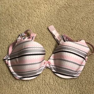 VS Bra